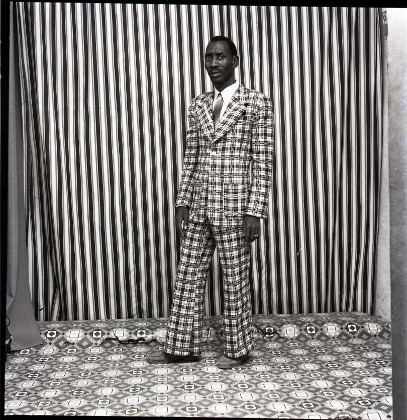 A moi seul, 1978 - © Malick Sidibé | Courtesy Galerie MAGNIN-A, Paris