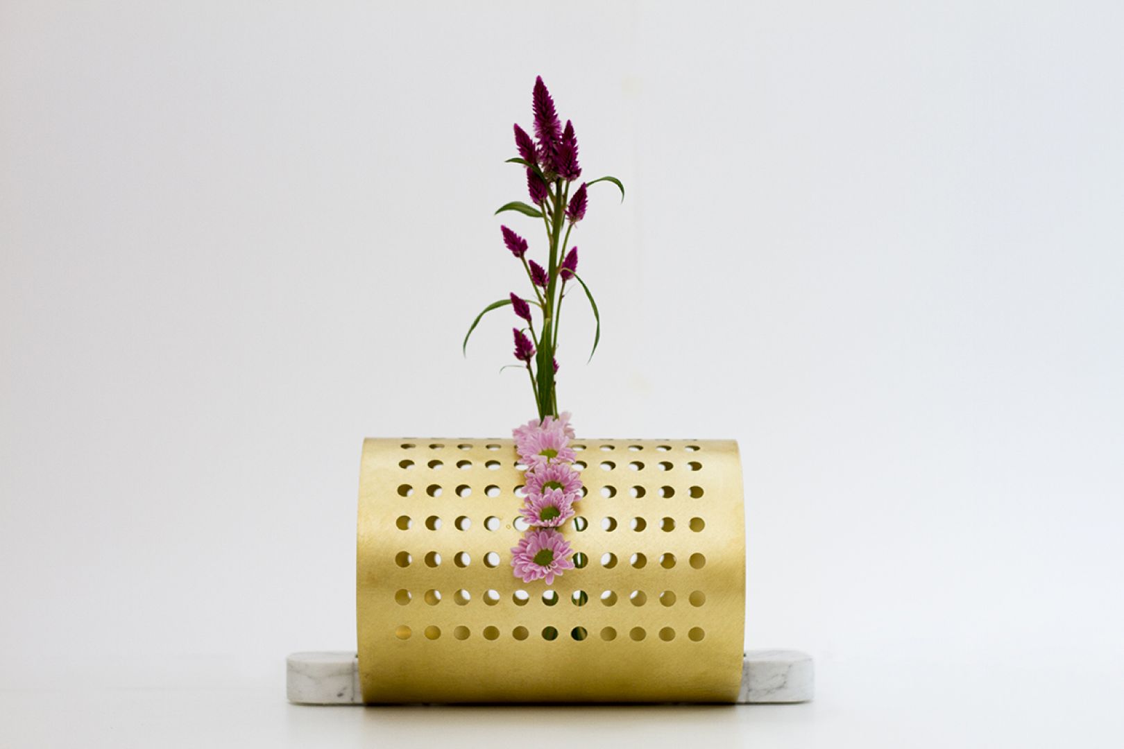 Japanese Ikebanainspired vases that create unique floral arrangements