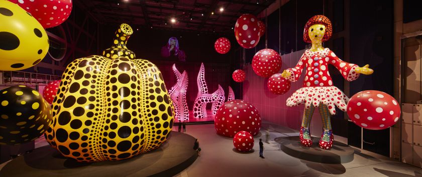 Installation view from Manchester International Festival 2023 exhibition ‘Yayoi Kusama_ You, Me and the Balloons’ at Aviva Studios. Images © David Levene.