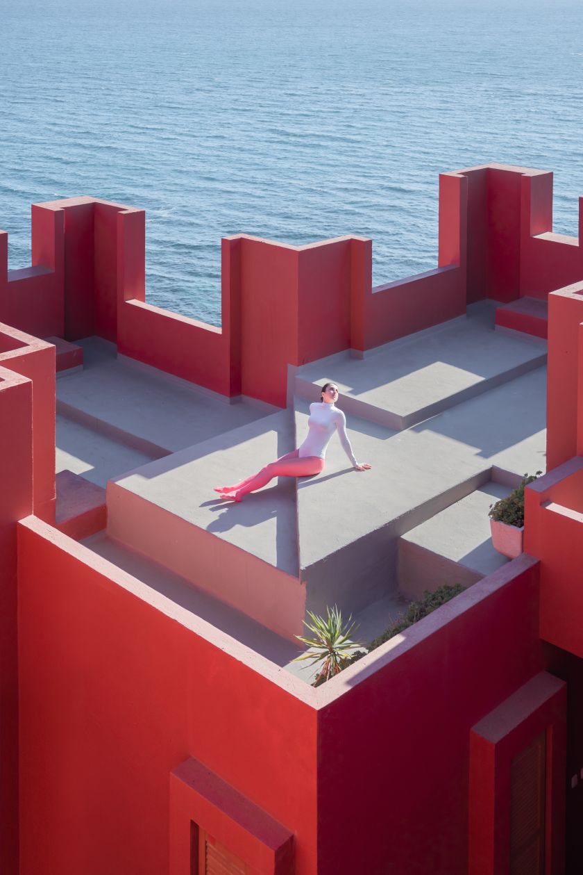 Photographer Helin Bereket subverts and adapts to La Muralla Roja in stunning new self portrait series