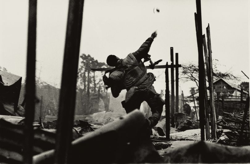 Grenade Thrower, Hue, Vietnam 1968 © Don McCullin